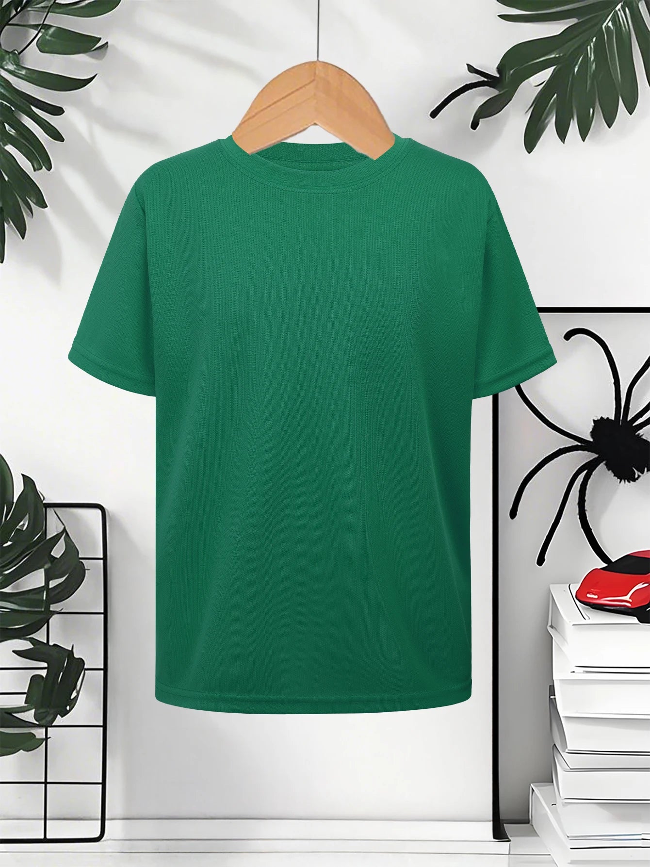 Men's Graphic T-Shirts - Casual crew neck, short sleeves, summer essentials, fashionable prints, comfortable clothing | Modern