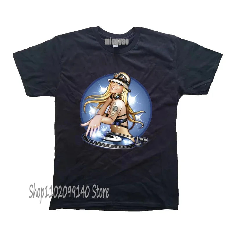 Retro Dj Headphones T Shirt Graphic Streetwear Short Sleeve O-Neck Harajuku Music Techno T-shirt Funny Men Clothing for Ladies