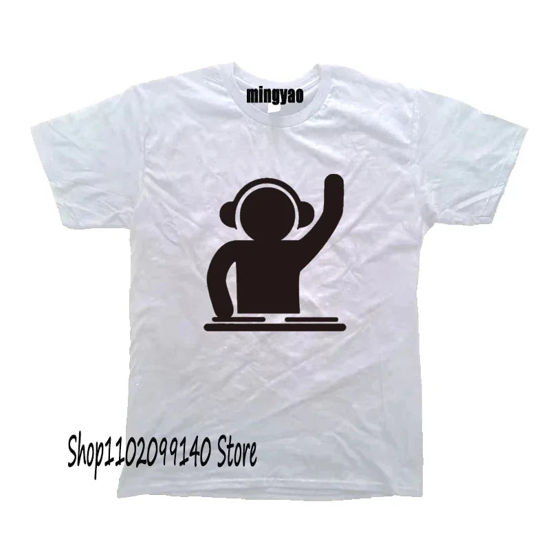 Retro Dj Headphones T Shirt Graphic Streetwear Short Sleeve O-Neck Harajuku Music Techno T-shirt Funny Men Clothing for Ladies